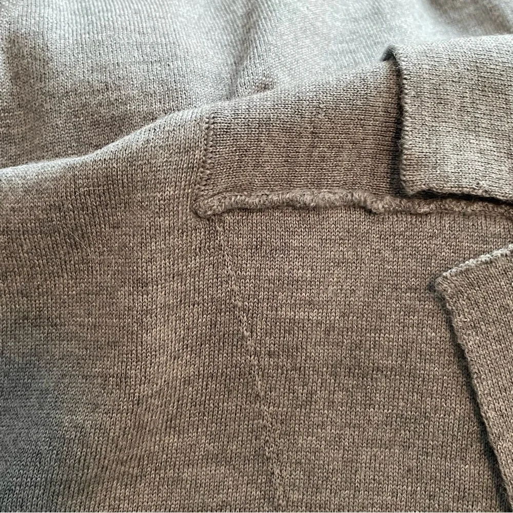 +39 Masq 100% pure extra fine Merino wool cardigan - Picture 5 of 10